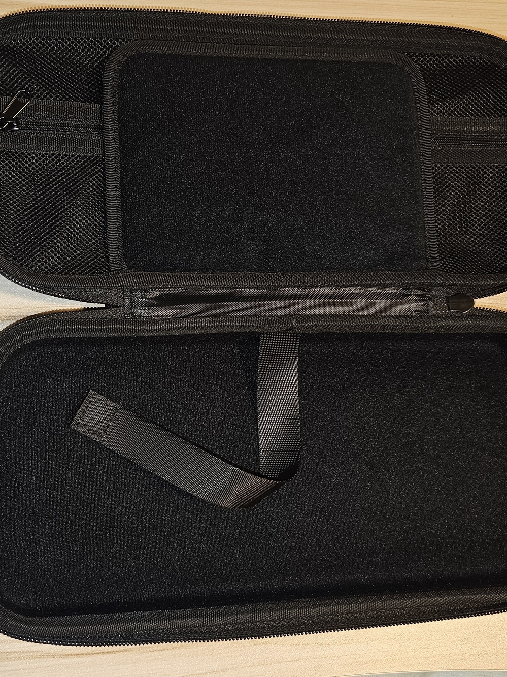 Nintendo Switch 2 Case - Picture 3 of 3